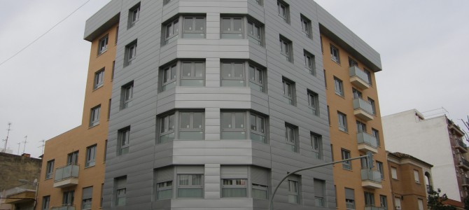 Edificio de 17 viviendas en Manises (Valencia)